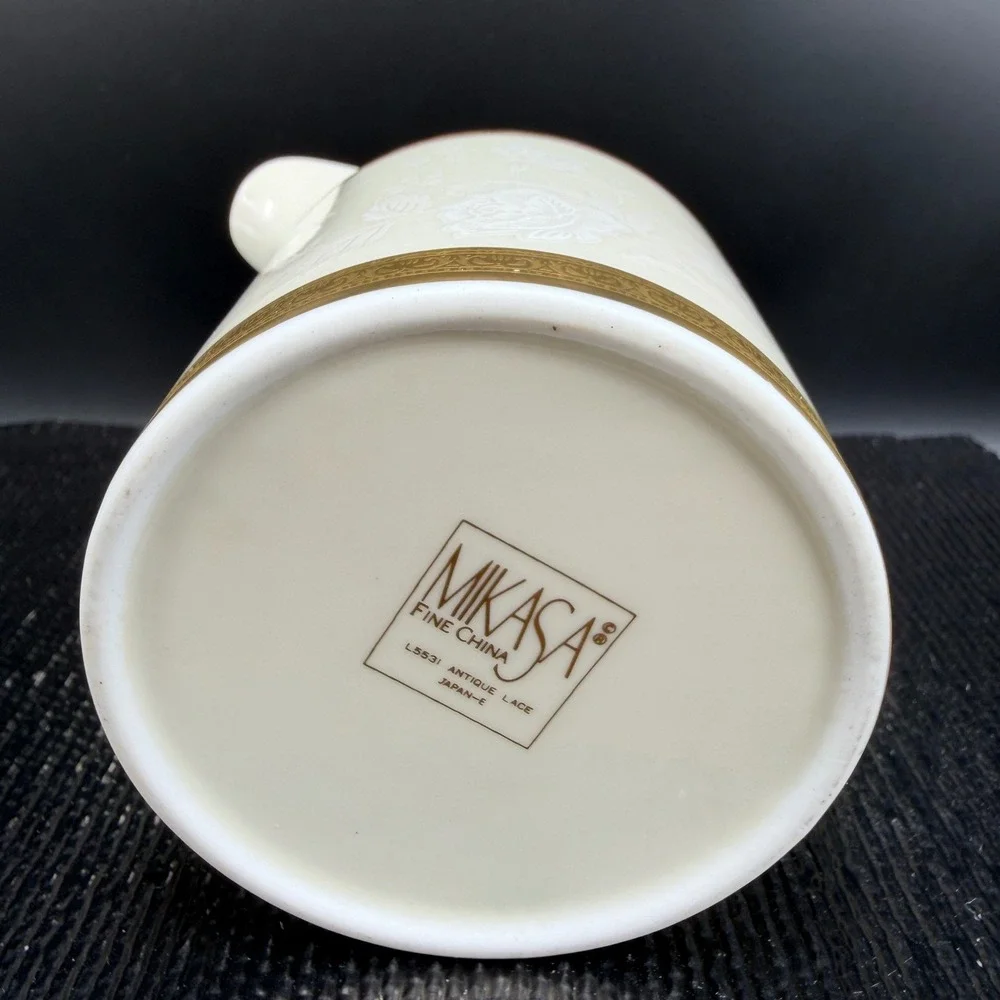 Mikasa Antique Lace L5531 Creamer and Sugar Bowl Set Gold Trim Fine China Japan‎